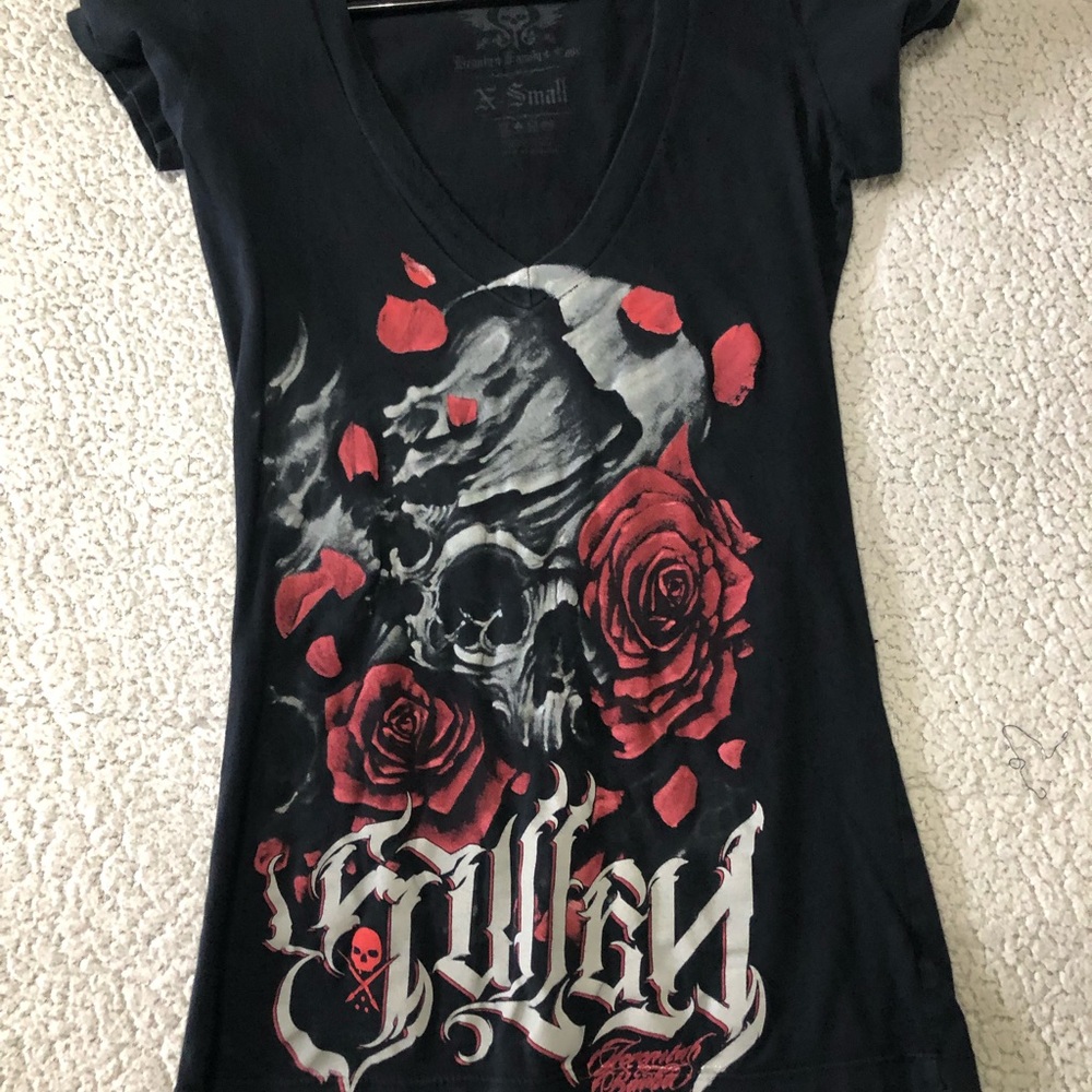 sullen angels goth short sleeve shirt with skull print